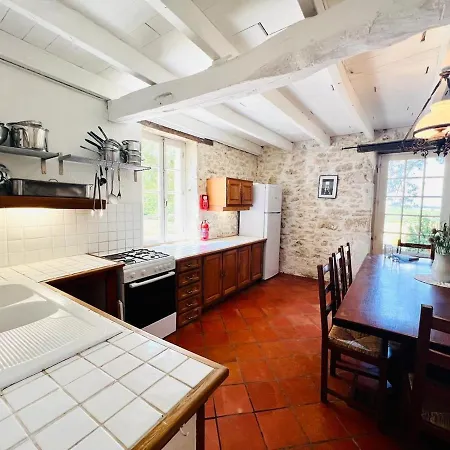 Large House With Pool Sleeping Up To 10 People * Gageac-et-Rouillac