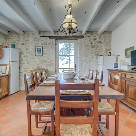 Large House With Pool Sleeping Up To 12 People Villa Gageac-et-Rouillac