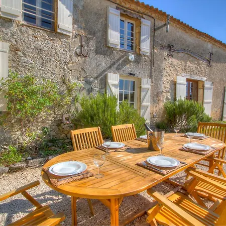 Large House With Pool Sleeping Up To 10 People Villa *