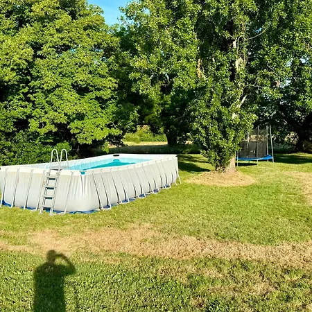 Large House With Pool Sleeping Up To 12 People *