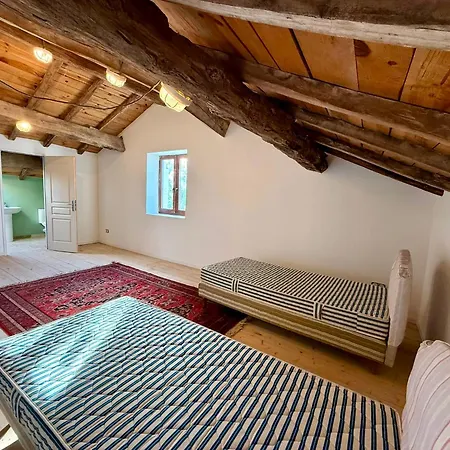 Villa Large House With Pool Sleeping Up To 12 People *
