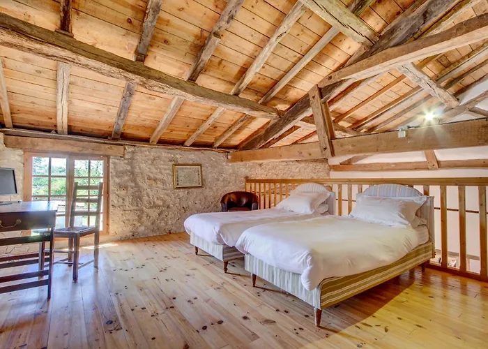 Large House With Pool Sleeping Up To 10 People * Gageac-et-Rouillac